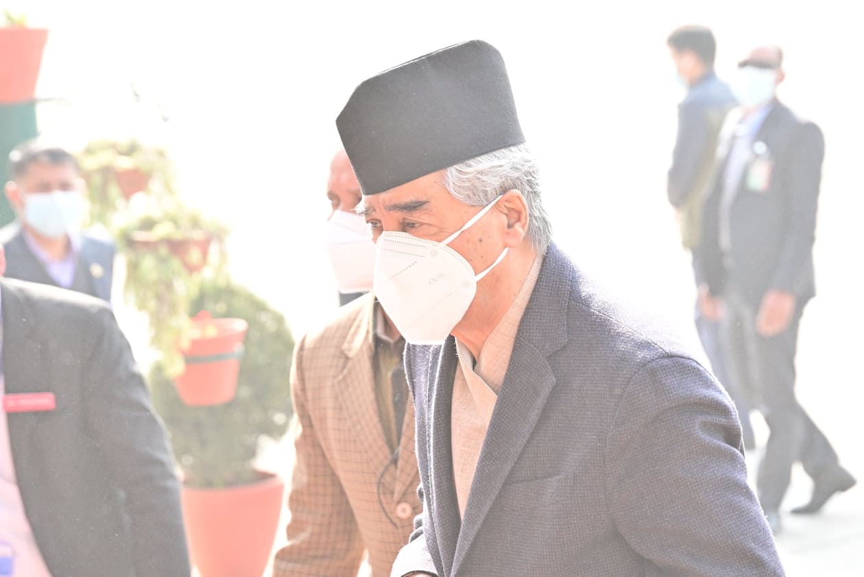 एमसीसीको संसदीय अनुमोदनबारे देउवाको ब्रिफिङः माधव नेपालसँग विश्वस्त, प्रचण्डप्रति सशंकित